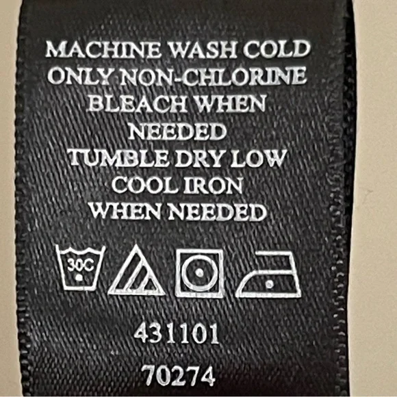 ANN TAYLOR Petite Devin Fit Tulip Shorts - Picture 5 of 8